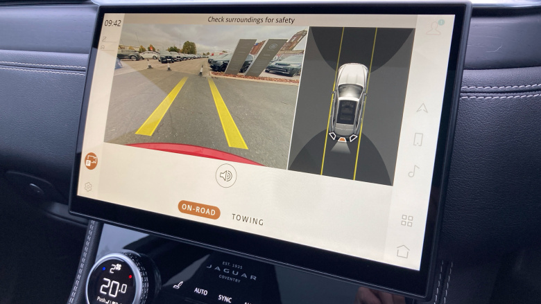 Jaguar F-Pace 2.0 D200 R-Dynamic HSE Black 5dr Auto AWD Diesel Estate